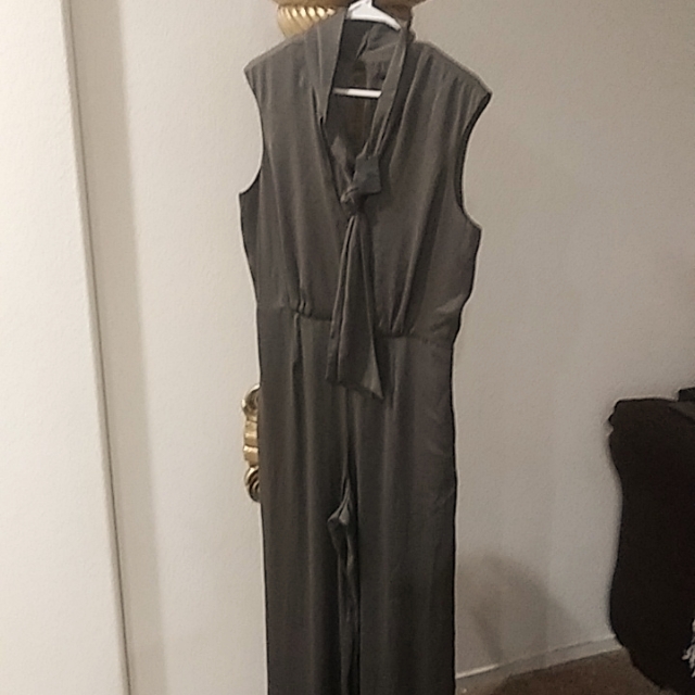 Bcbg Maxazria Silk Green Jumpsuit, Size M, Brand New